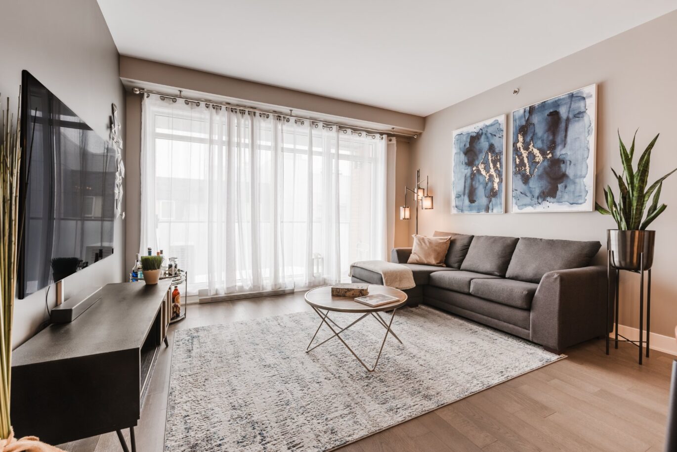 3449 Av. Jacques-Bureau #607  Laval (Chomedey) (Laval)