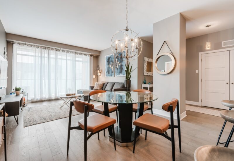 3449 Av. Jacques-Bureau #607  Laval (Chomedey) (Laval)