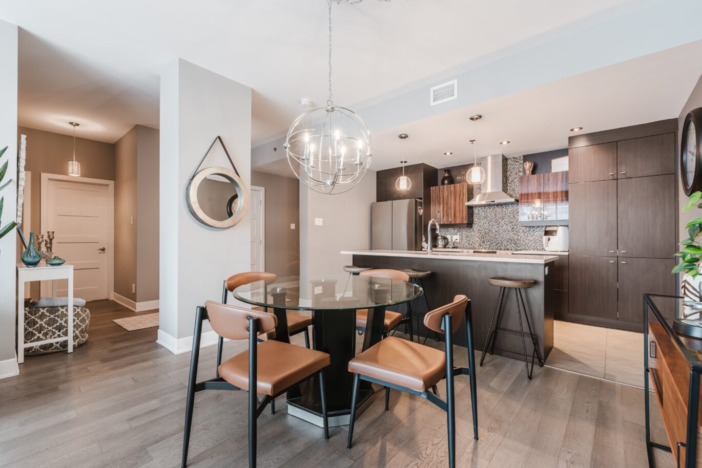 3449 Av. Jacques-Bureau #607  Laval (Chomedey) (Laval)