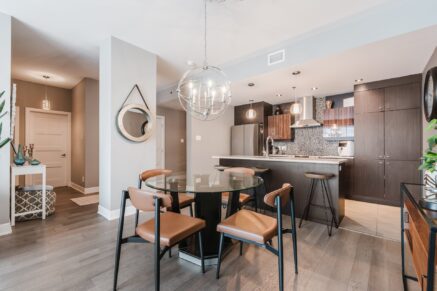 3449 Av. Jacques-Bureau #607  Laval (Chomedey) (Laval)