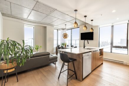 3500 Boul. St-Elzear O. #404  Laval (Chomedey) (Laval)