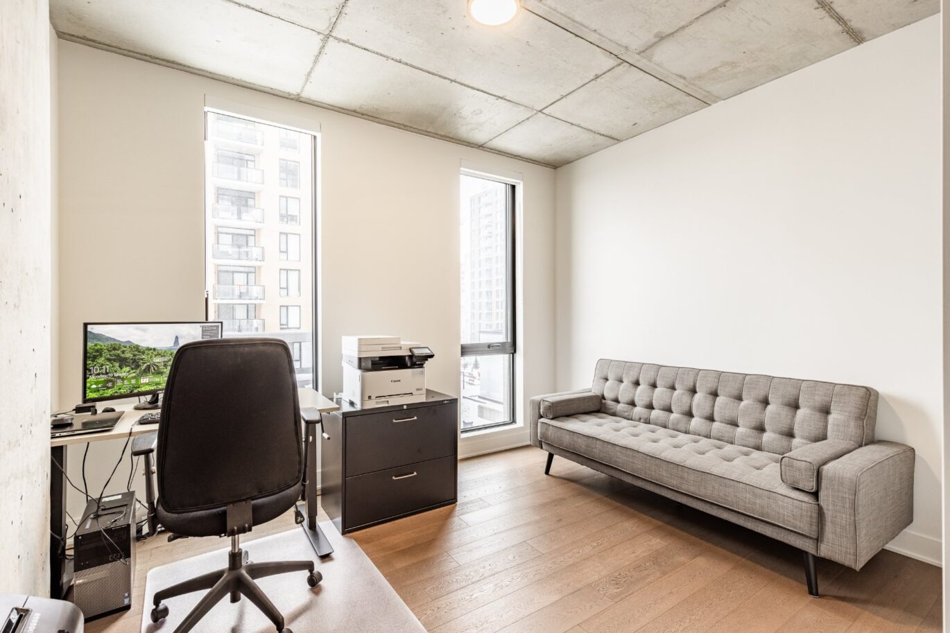 3500 Boul. St-Elzear O. #404  Laval (Chomedey) (Laval)