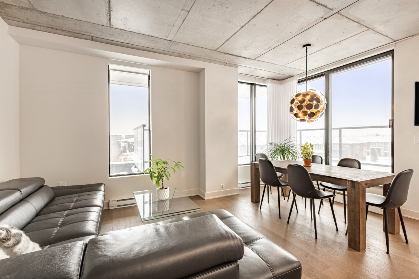 3500 Boul. St-Elzear O. #404  Laval (Chomedey) (Laval)