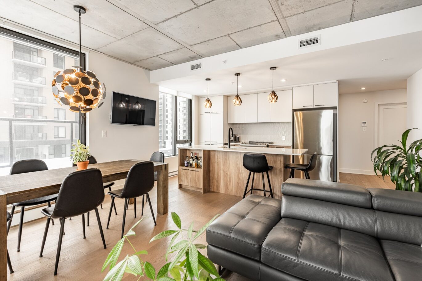 3500 Boul. St-Elzear O. #404  Laval (Chomedey) (Laval)