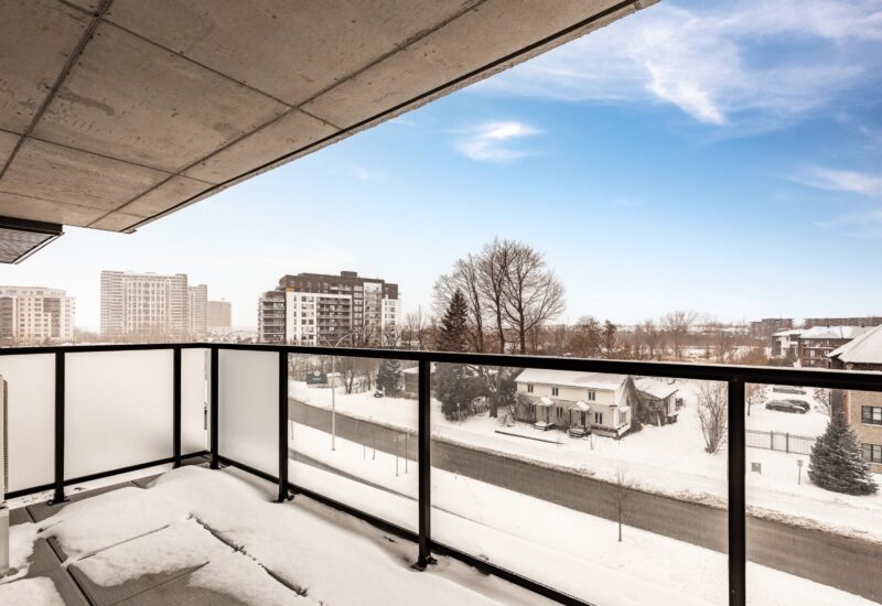 3500 Boul. St-Elzear O. #404  Laval (Chomedey) (Laval)