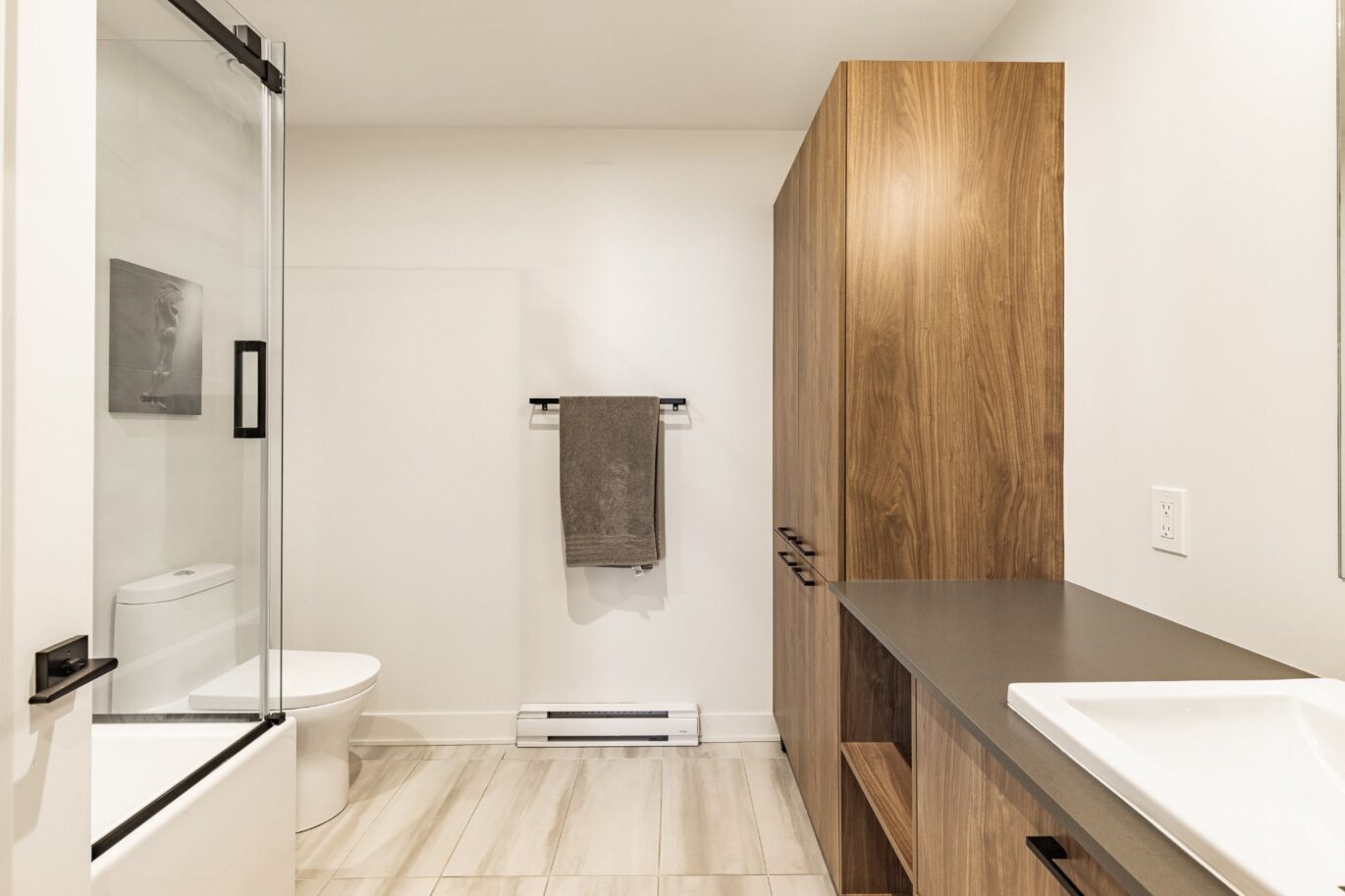 3500 Boul. St-Elzear O. #404  Laval (Chomedey) (Laval)