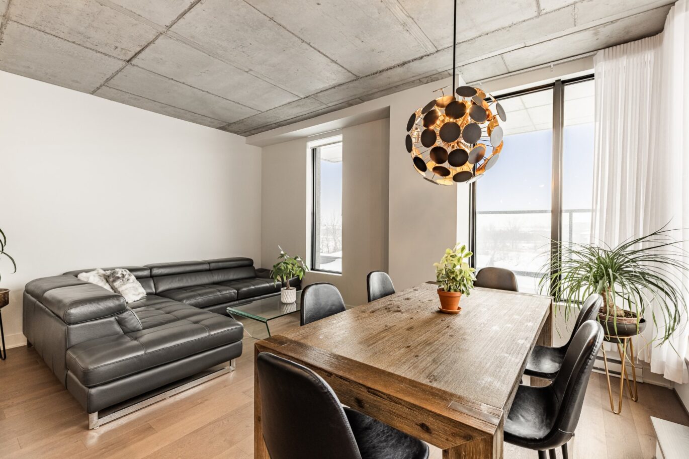 3500 Boul. St-Elzear O. #404  Laval (Chomedey) (Laval)