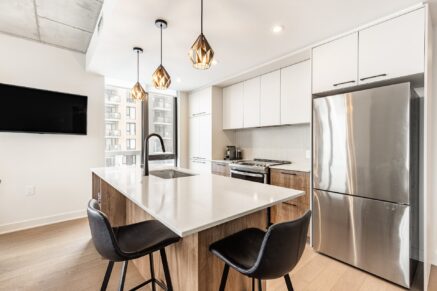 3500 Boul. St-Elzear O. #404  Laval (Chomedey) (Laval)