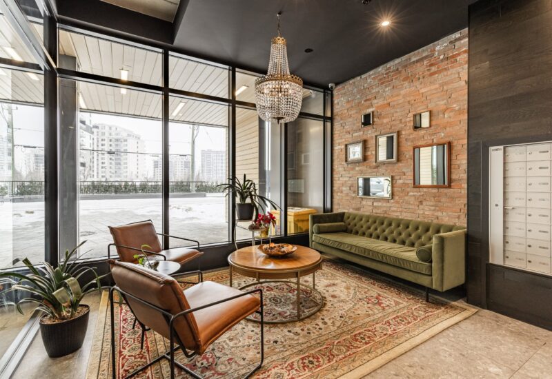 3500 Boul. St-Elzear O. #404  Laval (Chomedey) (Laval)