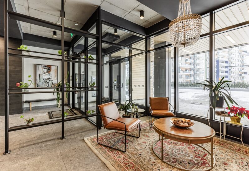 3500 Boul. St-Elzear O. #404  Laval (Chomedey) (Laval)