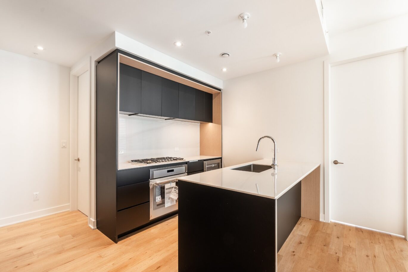 1020 Rue de la Montagne #PH-3701  Montréal (Ville-Marie) (Montréal)