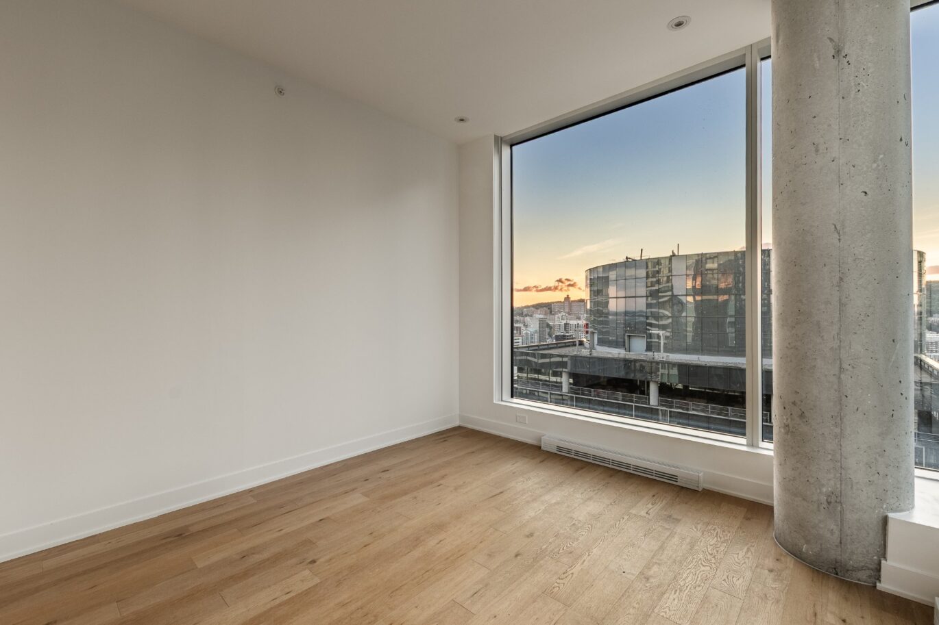 1020 Rue de la Montagne #PH-3701  Montréal (Ville-Marie) (Montréal)