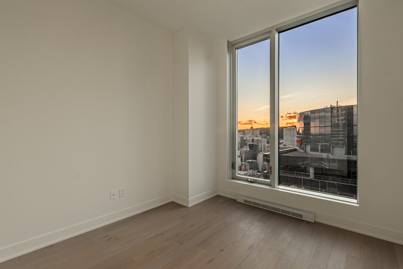 1020 Rue de la Montagne #PH-3701  Montréal (Ville-Marie) (Montréal)