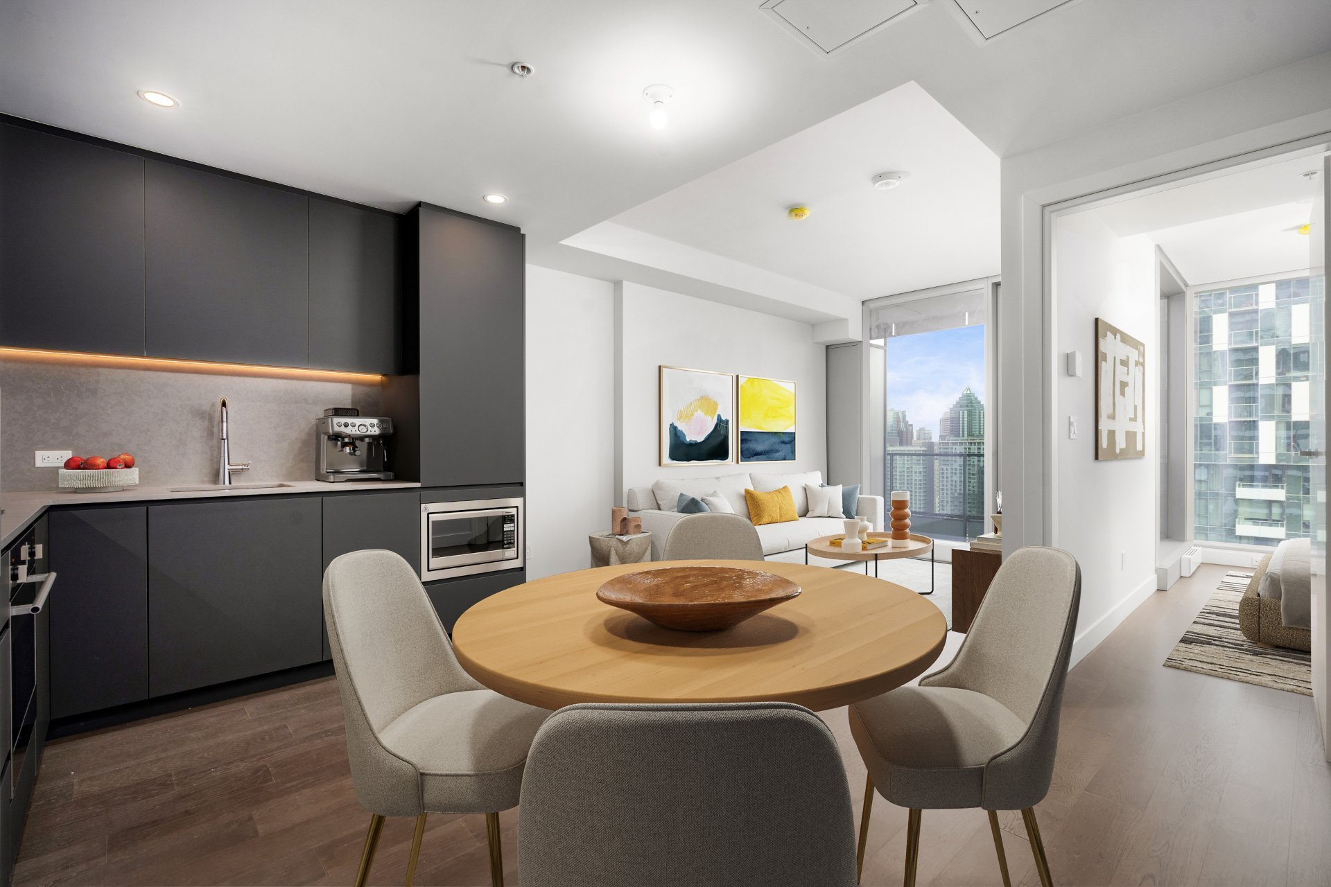 For Rent, Apartment Montréal (Ville-Marie) - picture 2