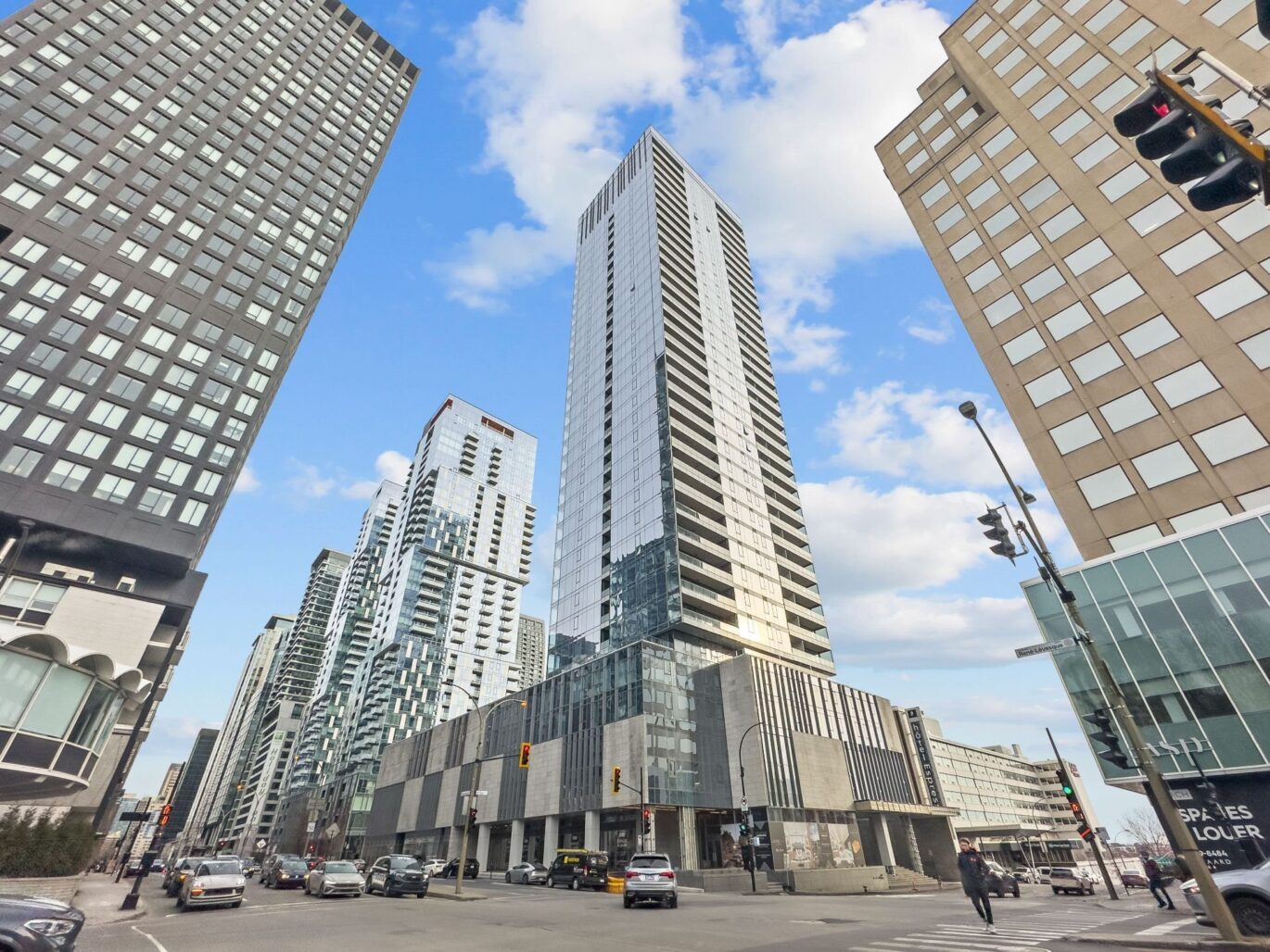 1500 Boul. René-Lévesque O. #2201  Montréal (Ville-Marie) (Montréal)