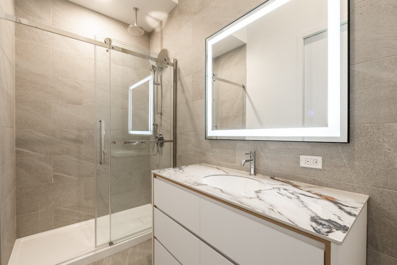 1020 Rue de la Montagne #PH-4103  Montréal (Ville-Marie) (Montréal)