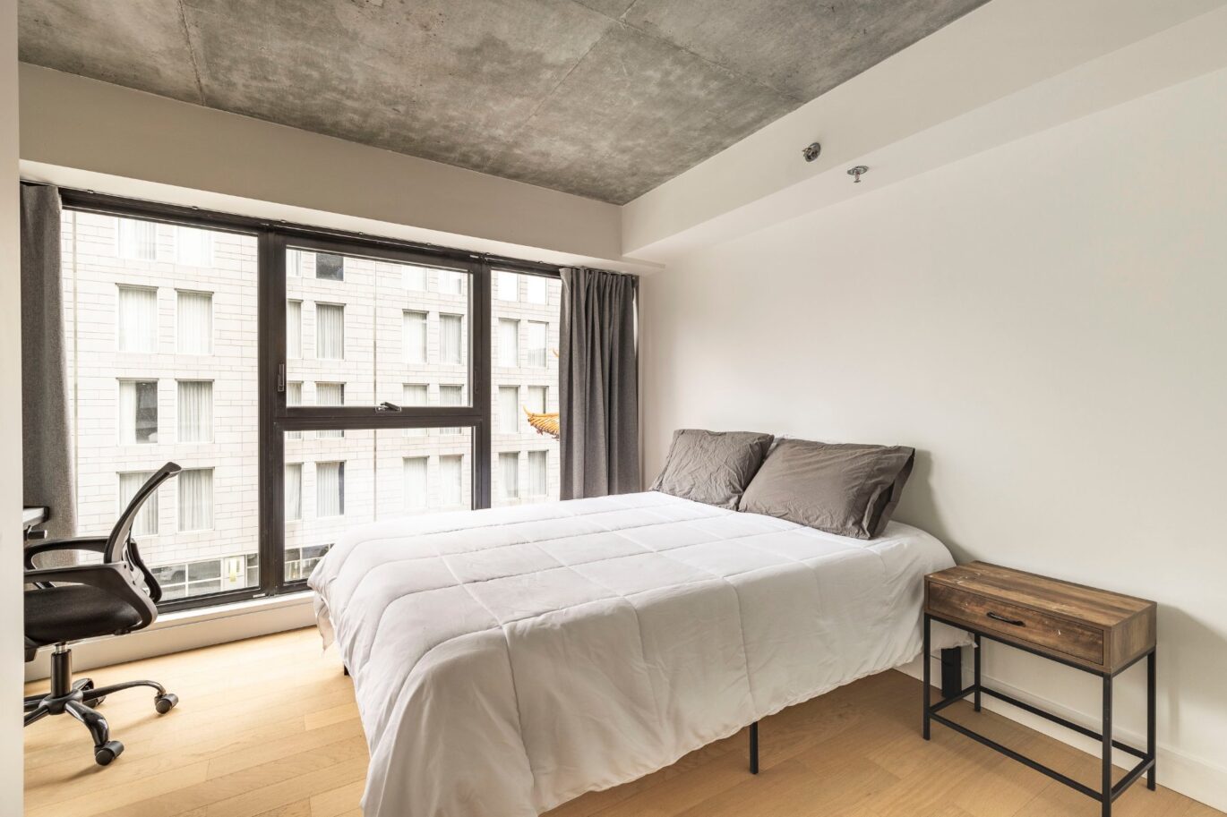 1 Av. Viger O. #412  Montréal (Ville-Marie) (Montréal)