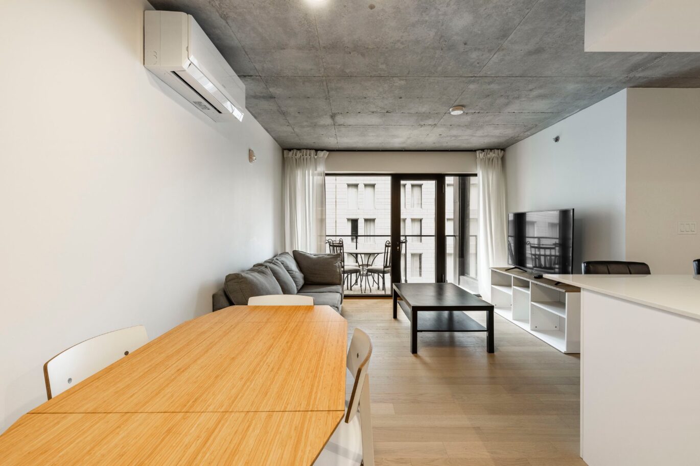 1 Av. Viger O. #412  Montréal (Ville-Marie) (Montréal)