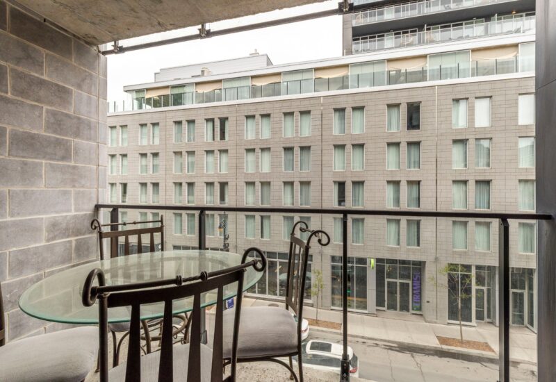 1 Av. Viger O. #412  Montréal (Ville-Marie) (Montréal)