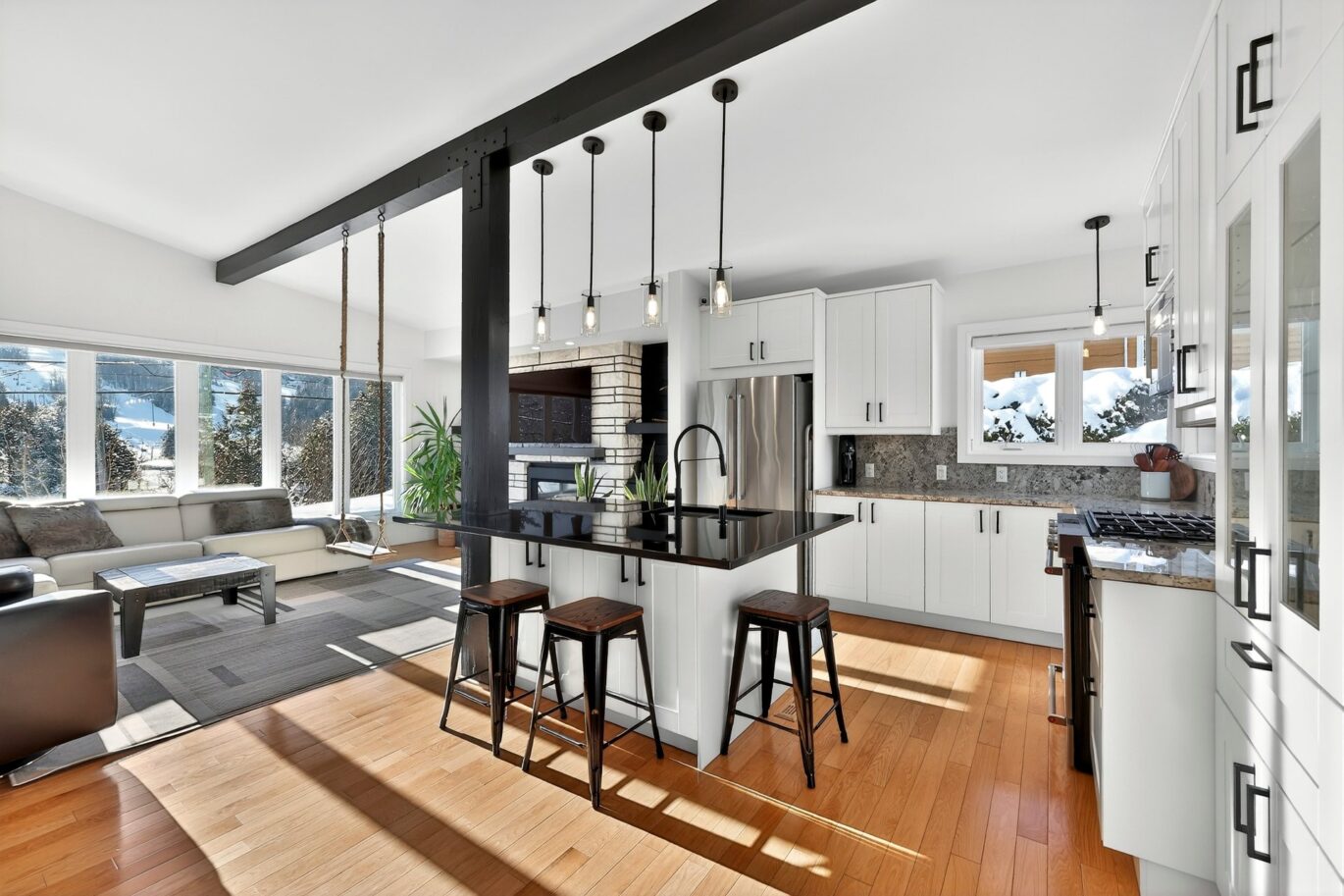 711 Rue Principale  Saint-Sauveur (Laurentides)