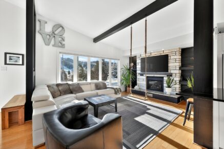 711 Rue Principale  Saint-Sauveur (Laurentides)