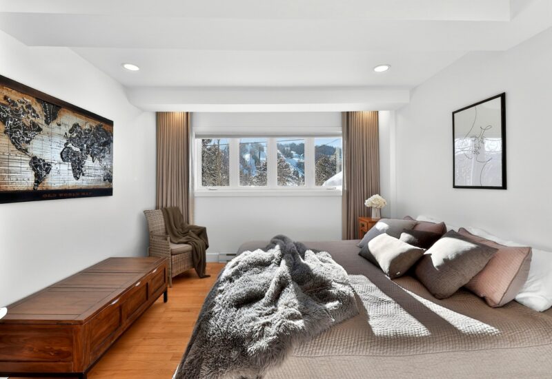 711 Rue Principale  Saint-Sauveur (Laurentides)