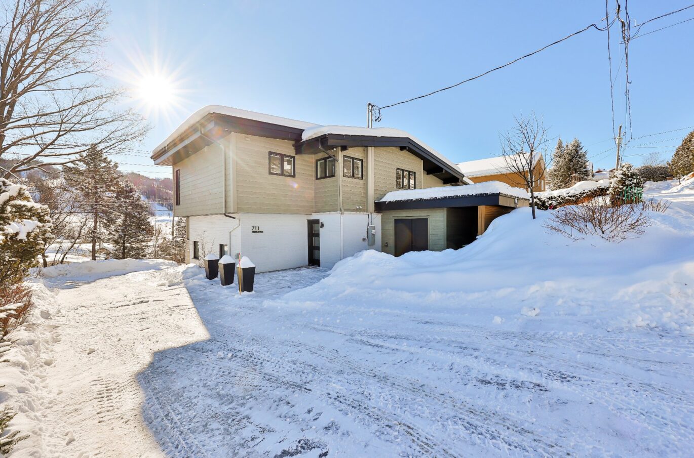 711 Rue Principale  Saint-Sauveur (Laurentides)