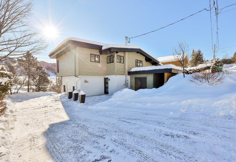 711 Rue Principale  Saint-Sauveur (Laurentides)