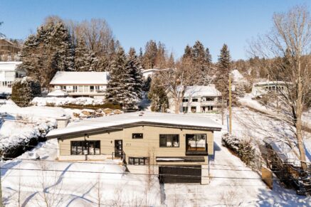 711 Rue Principale  Saint-Sauveur (Laurentides)
