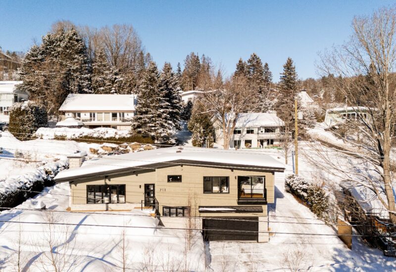 711 Rue Principale  Saint-Sauveur (Laurentides)