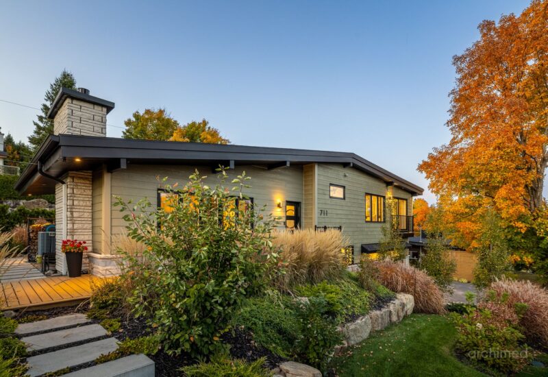 711 Rue Principale  Saint-Sauveur (Laurentides)