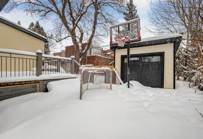 143 Av. Strathearn N.  Montréal-Ouest (Montréal)