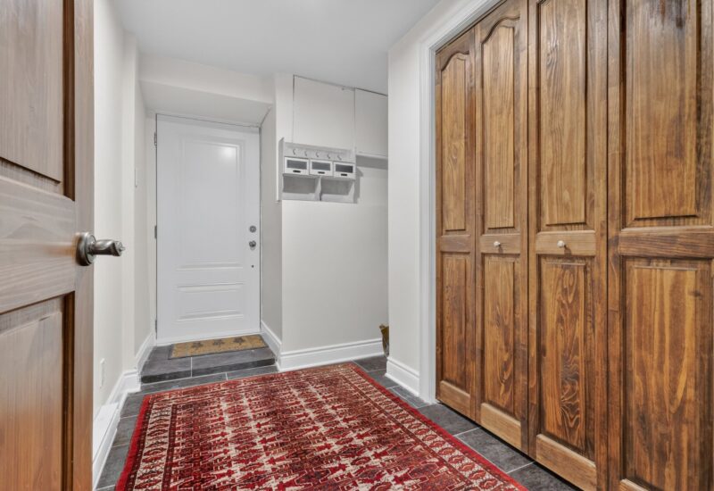 143 Av. Strathearn N.  Montréal-Ouest (Montréal)