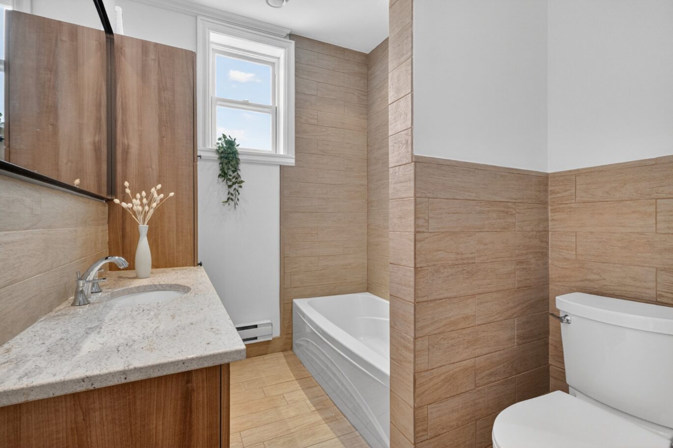 143 Av. Strathearn N.  Montréal-Ouest (Montréal)