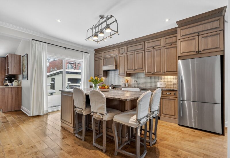 143 Av. Strathearn N.  Montréal-Ouest (Montréal)