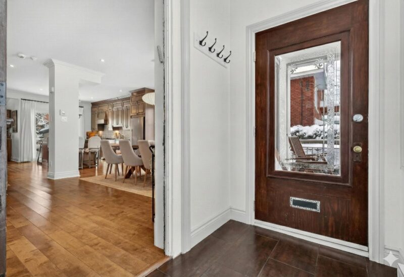 143 Av. Strathearn N.  Montréal-Ouest (Montréal)