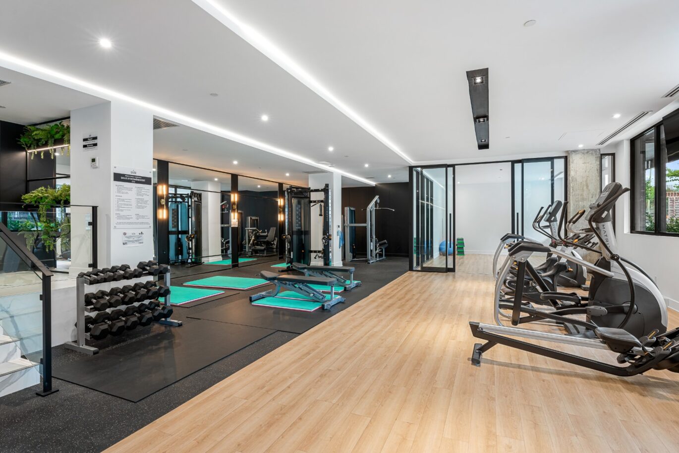 42 Rue du Square-Sir-George-Étienne-Cartier #603  Montréal (Le Sud-Ouest) (Montréal)