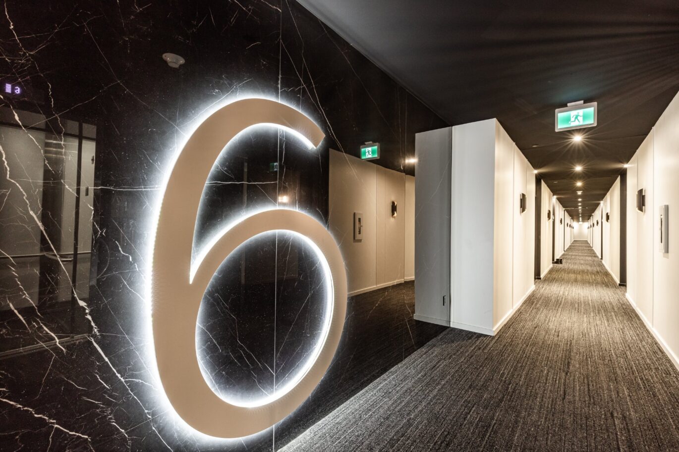 42 Rue du Square-Sir-George-Étienne-Cartier #603  Montréal (Le Sud-Ouest) (Montréal)