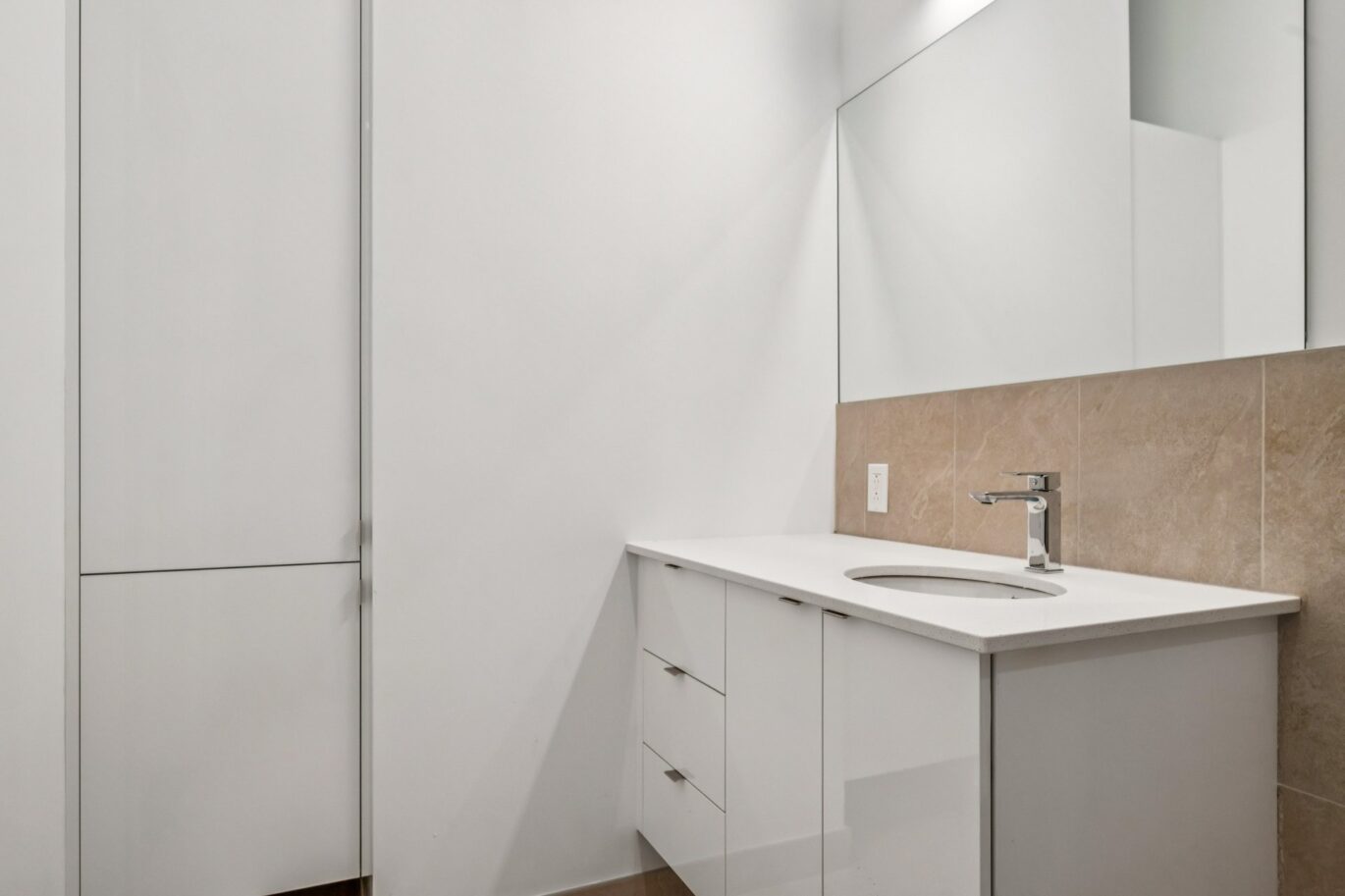 285 Av. Laurier E. #101  Montréal (Le Plateau-Mont-Royal) (Montréal)