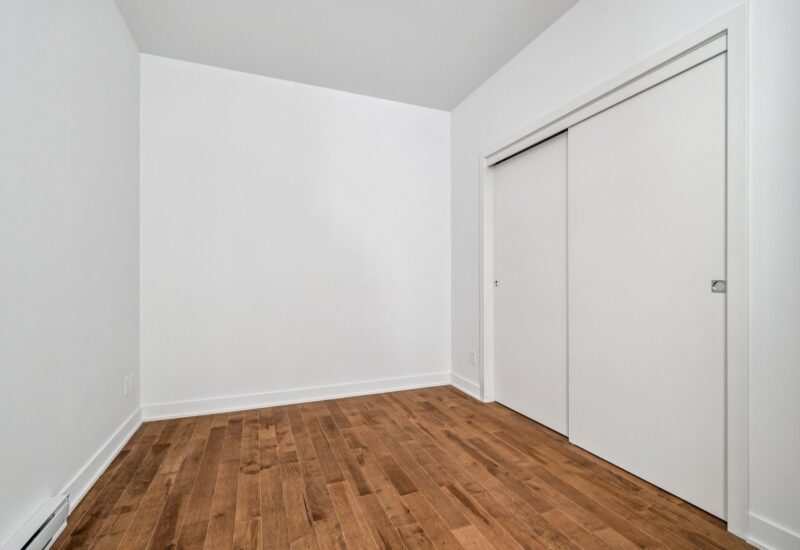 285 Av. Laurier E. #101  Montréal (Le Plateau-Mont-Royal) (Montréal)