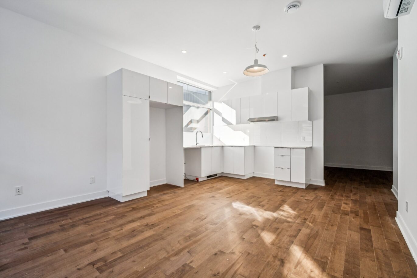 285 Av. Laurier E. #101  Montréal (Le Plateau-Mont-Royal) (Montréal)