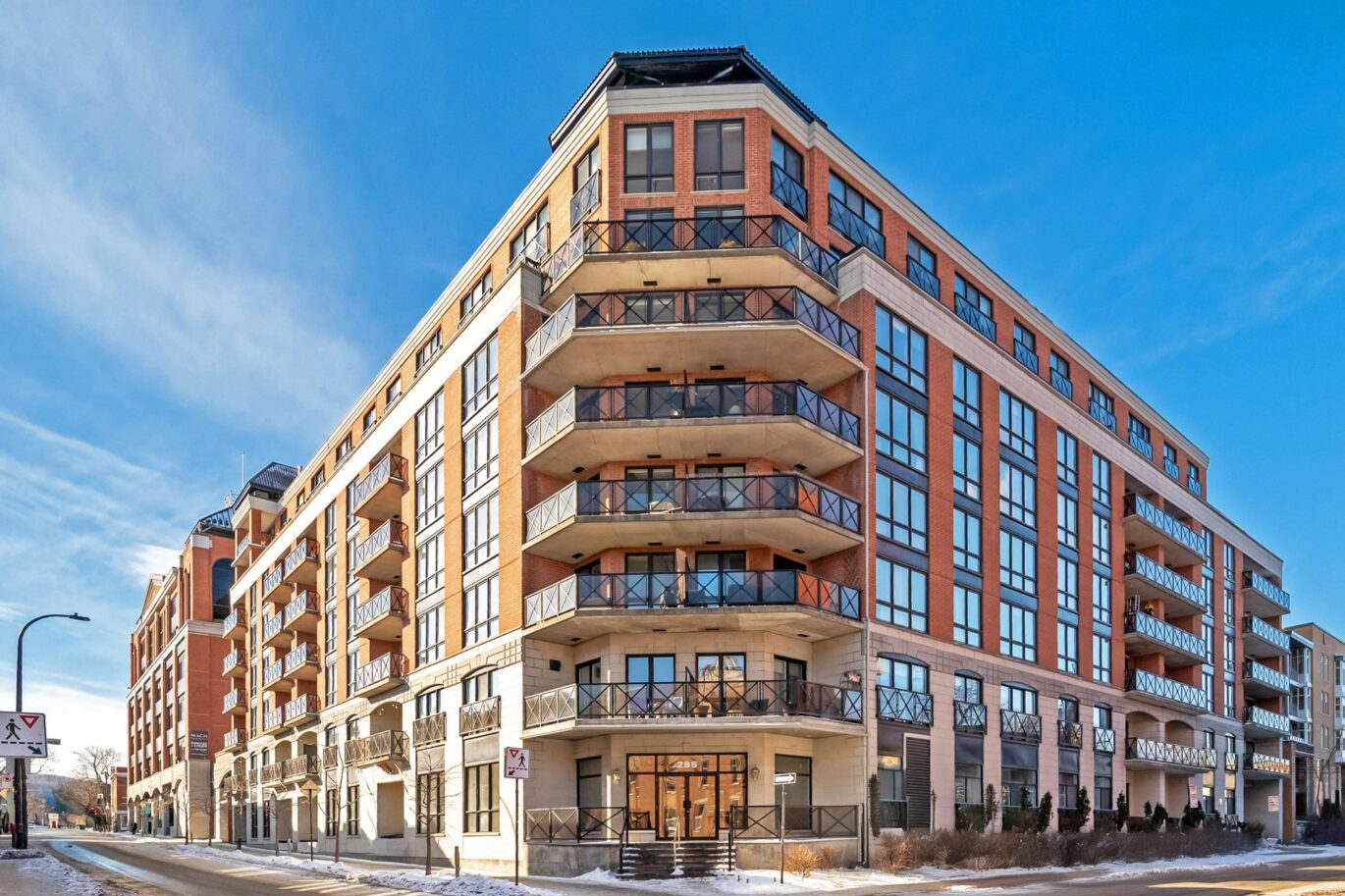 285 Av. Laurier E. #101  Montréal (Le Plateau-Mont-Royal) (Montréal)