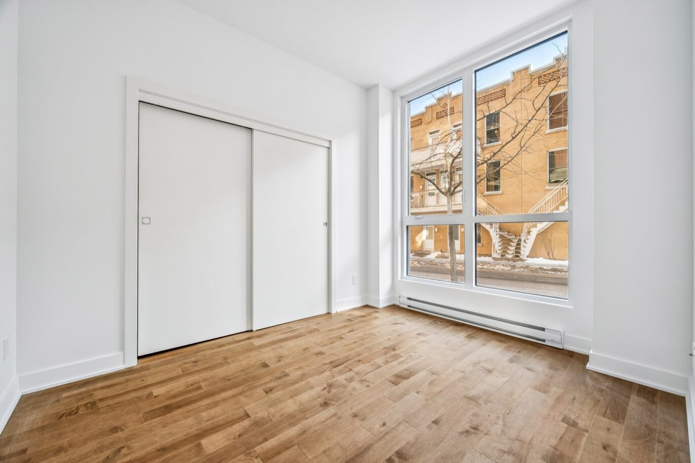 285 Av. Laurier E. #101  Montréal (Le Plateau-Mont-Royal) (Montréal)