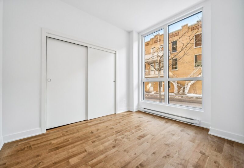 285 Av. Laurier E. #101  Montréal (Le Plateau-Mont-Royal) (Montréal)