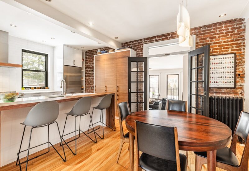 354 Av. de Dulwich  Saint-Lambert (Montérégie)