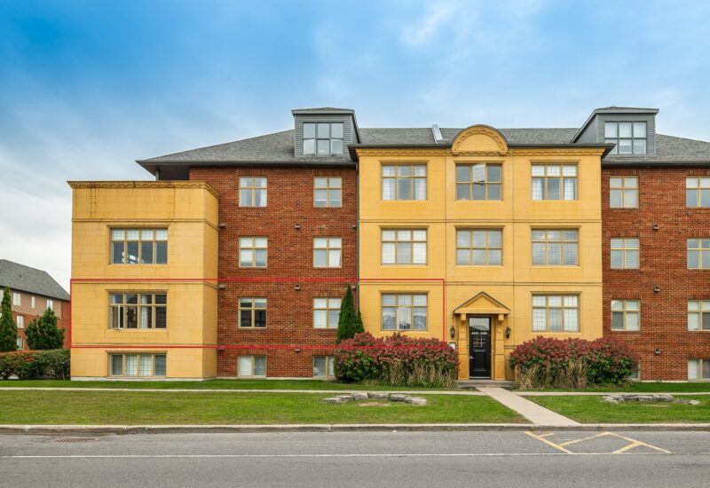 8045 Rue de Londres #3  Brossard (Montérégie)