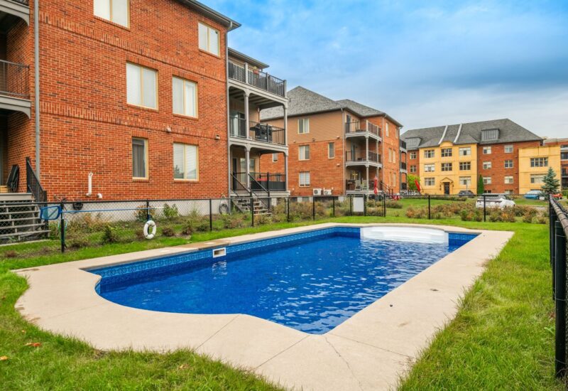 8045 Rue de Londres #3  Brossard (Montérégie)