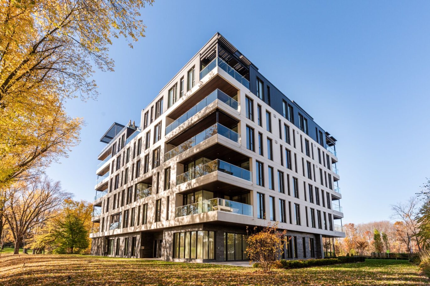 1000 Rue les Érables #305  Laval (Laval-sur-le-Lac) (Laval)