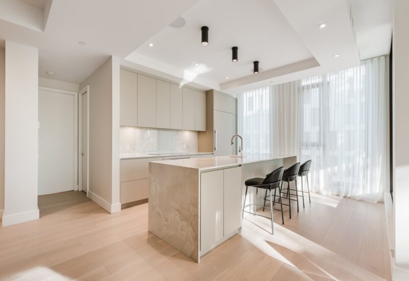 1000 Rue les Érables #305  Laval (Laval-sur-le-Lac) (Laval)