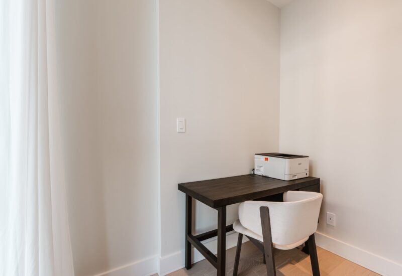 1000 Rue les Érables #305  Laval (Laval-sur-le-Lac) (Laval)